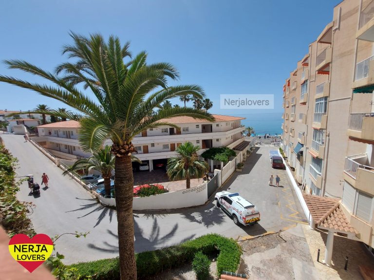 🌴 Apartment with pool in torrecilla beach Nerja