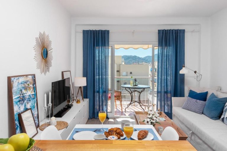⭐ Cozy apartment next to the beach and Nerja center 💖